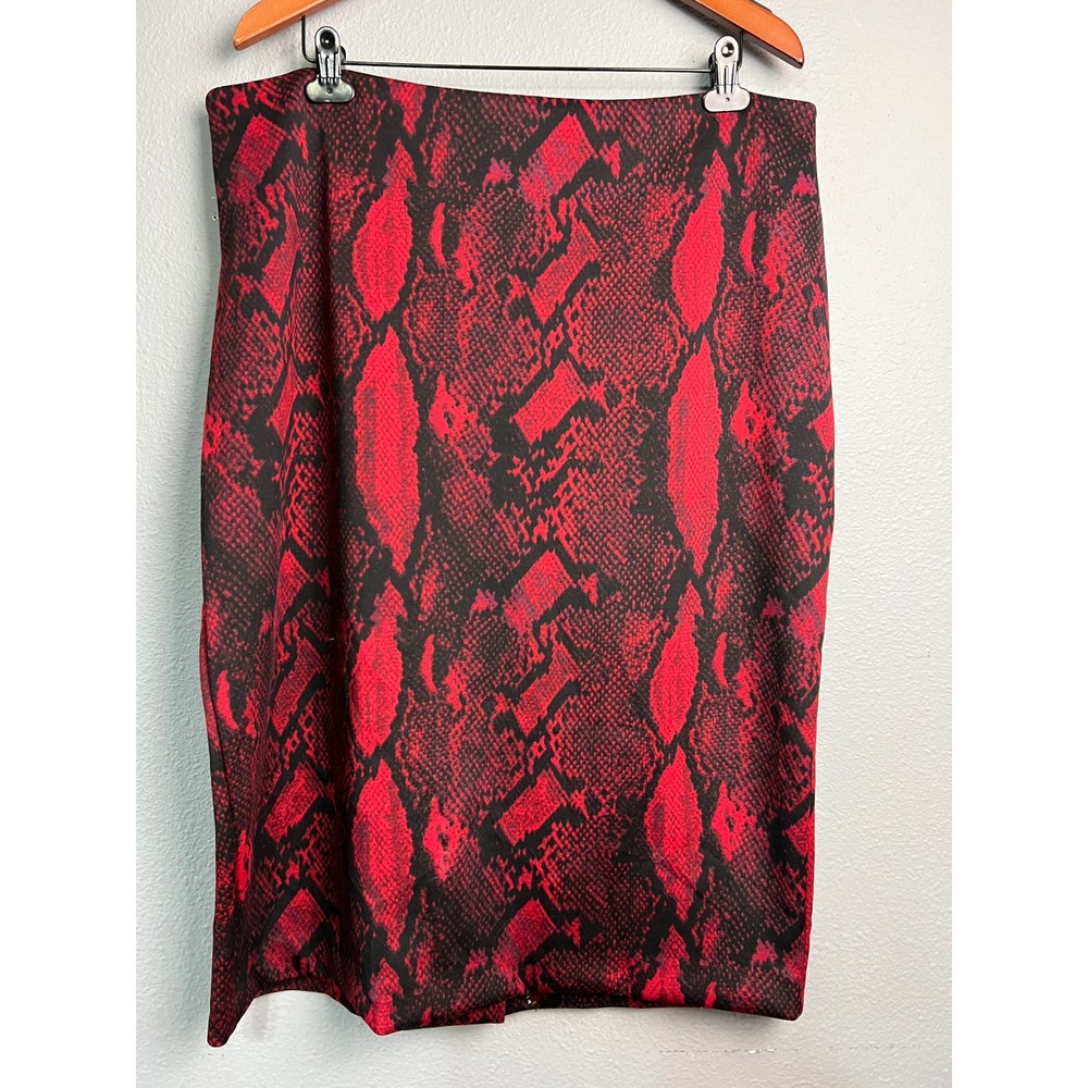 Worthington Woman Red Black Snakeskin Pencil Skirt Size 18W Zip‎ Back Whimsigoth